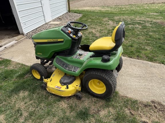 Image of John Deere X390 equipment image 1