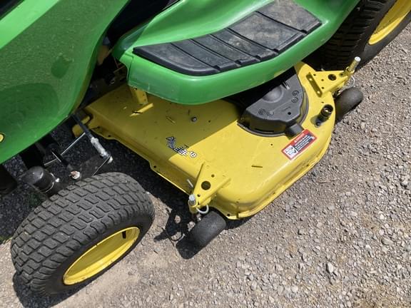 Image of John Deere X390 equipment image 1
