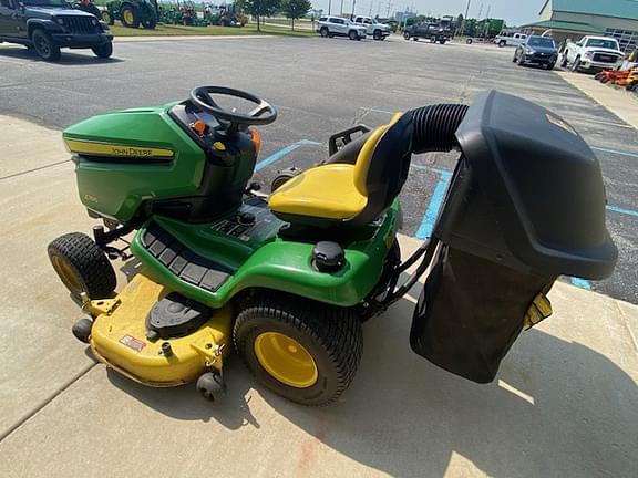 Image of John Deere X390 equipment image 4