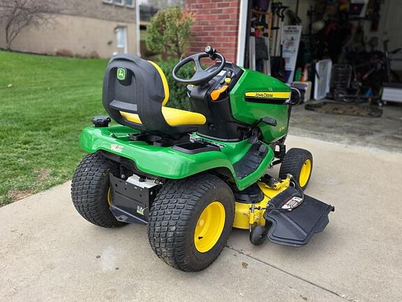 Image of John Deere X390 equipment image 4