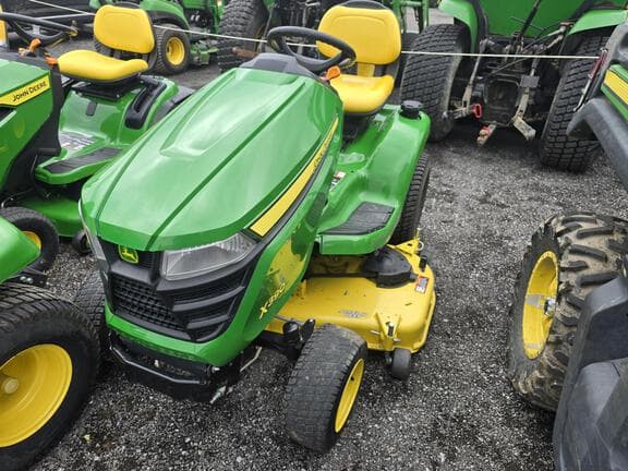 Image of John Deere X390 equipment image 1