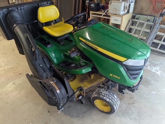 Image of John Deere X390 Primary image
