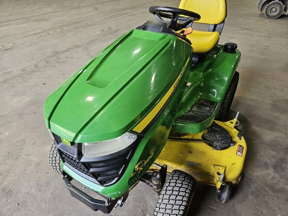 2019 John Deere X390 Equipment Image0