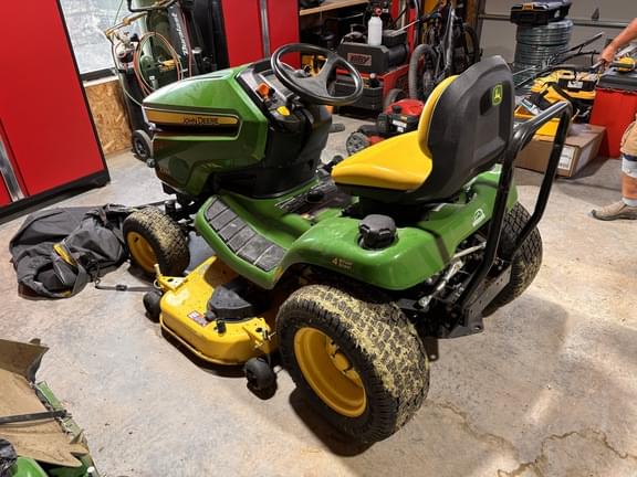 Image of John Deere X394 equipment image 2