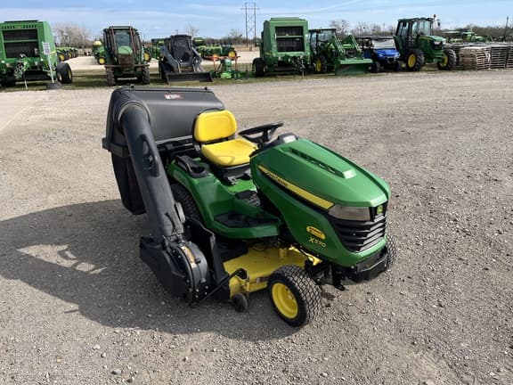 Image of John Deere X570 equipment image 1