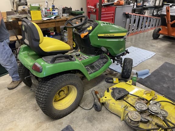 Image of John Deere X570 equipment image 4