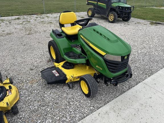 Image of John Deere X570 equipment image 1
