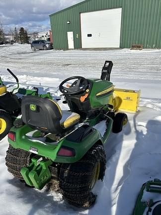 Image of John Deere X570 equipment image 3