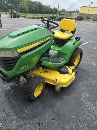 Image of John Deere X570 equipment image 2