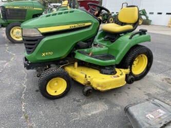 2019 John Deere X570 Equipment Image0