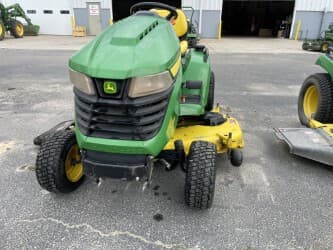 Image of John Deere X570 equipment image 1