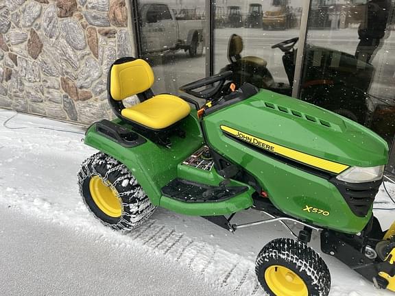 Image of John Deere X570 equipment image 1