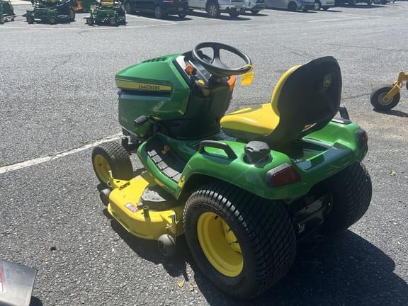 Image of John Deere X570 equipment image 3