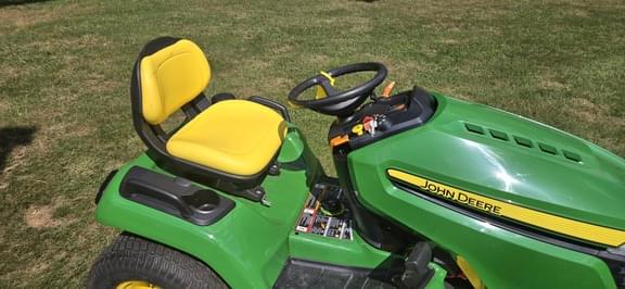 Image of John Deere X570 equipment image 3