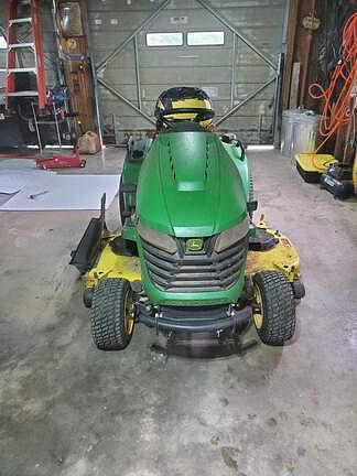 Image of John Deere X570 equipment image 2