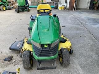 Image of John Deere X580 equipment image 1