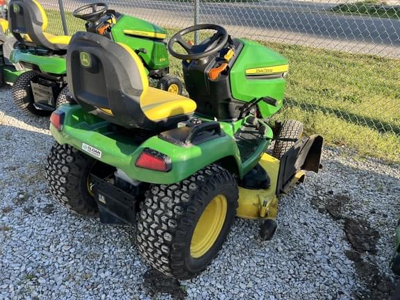 Image of John Deere X580 equipment image 2
