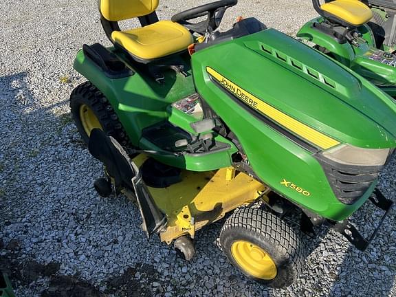 Image of John Deere X580 equipment image 1