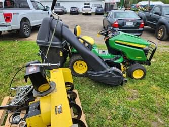 Image of John Deere X580 Image 0