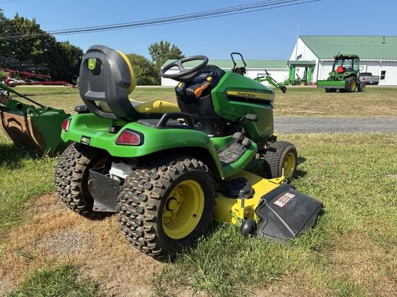 Image of John Deere X580 equipment image 3