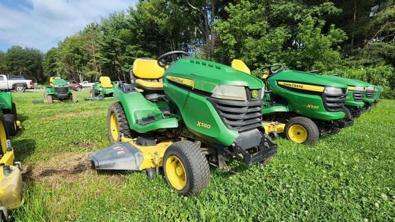 Main image John Deere X580