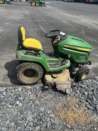 Image of John Deere X580 equipment image 2