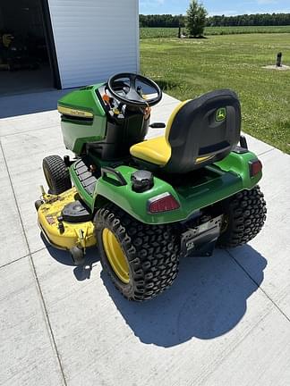 Image of John Deere X580 equipment image 3