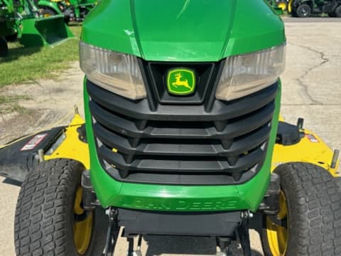 Image of John Deere X590 equipment image 2