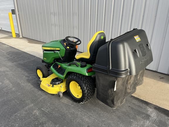 Image of John Deere X590 equipment image 2