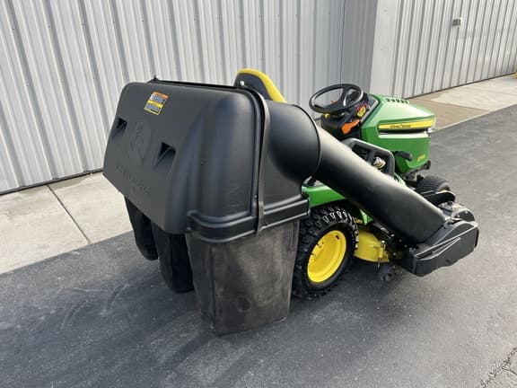 Image of John Deere X590 equipment image 4