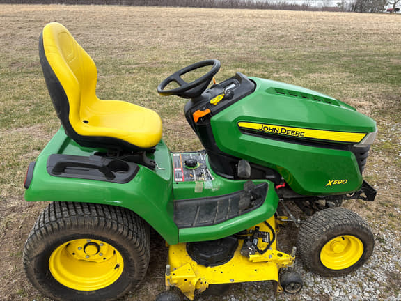 Image of John Deere X590 equipment image 1