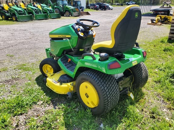 Image of John Deere X590 equipment image 3