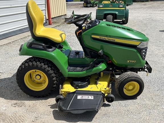 Image of John Deere X590 equipment image 1