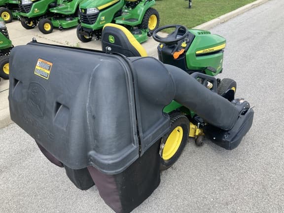 Image of John Deere X590 equipment image 4