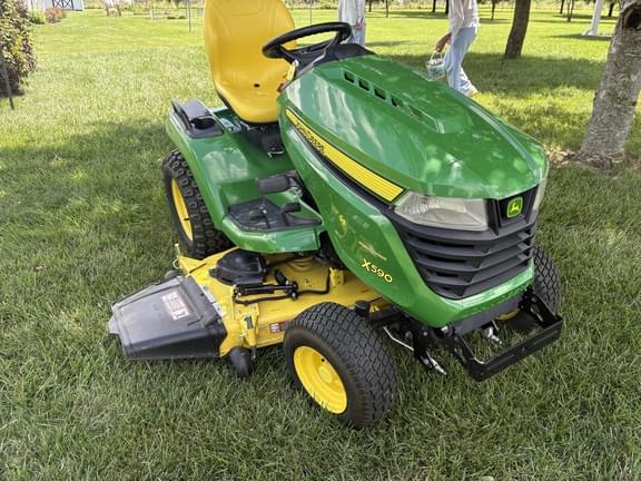 Image of John Deere X590 equipment image 1