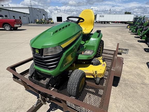 Image of John Deere X590 equipment image 1