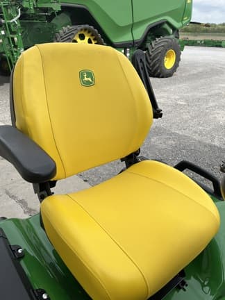 Image of John Deere X730 equipment image 3