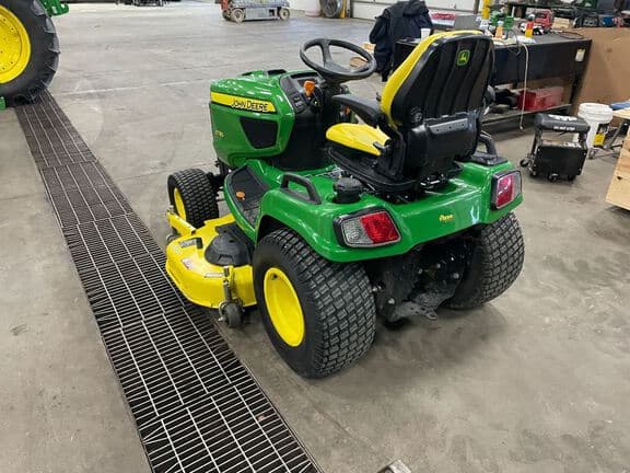Image of John Deere X730 equipment image 2