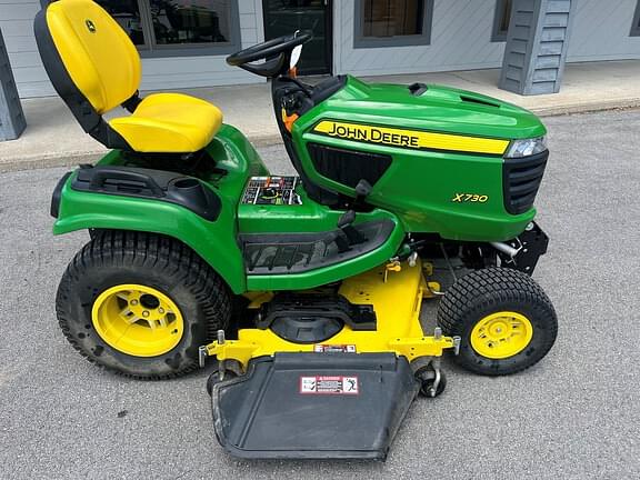 Image of John Deere X730 equipment image 1