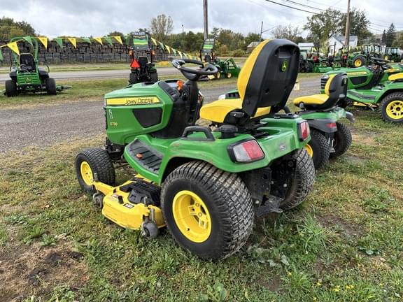 Image of John Deere X730 equipment image 2
