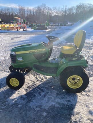 Image of John Deere X730 equipment image 2