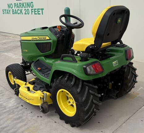 Image of John Deere X730 equipment image 4