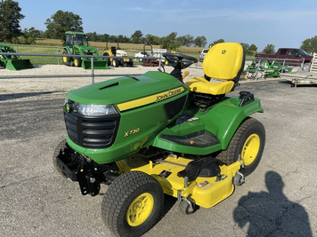 Main image John Deere X730