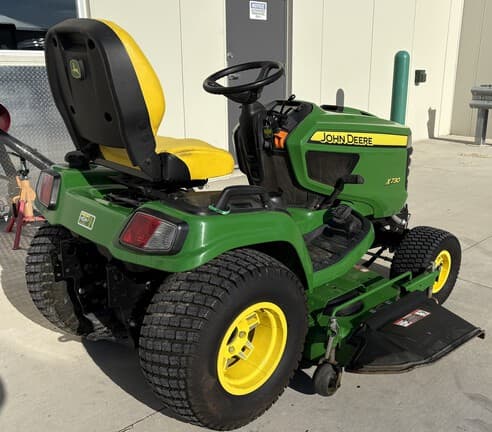 Image of John Deere X730 equipment image 2