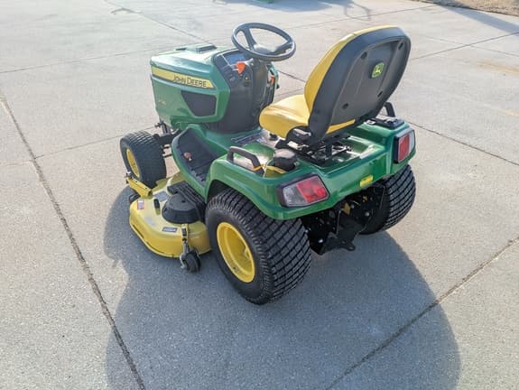 Image of John Deere X730 equipment image 3