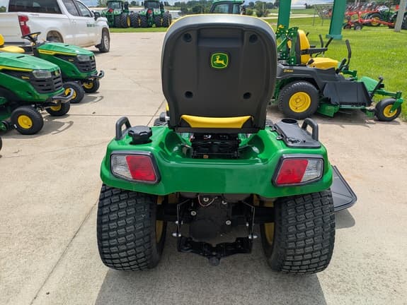 Image of John Deere X730 equipment image 4