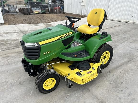 Image of John Deere X734 Image 0