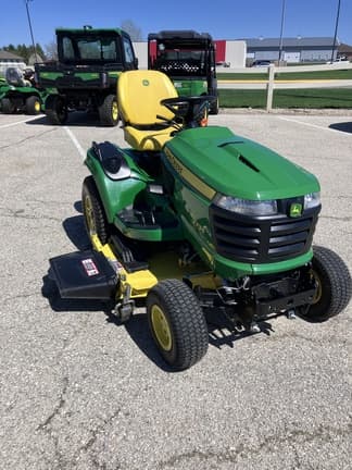 Image of John Deere X734 equipment image 3