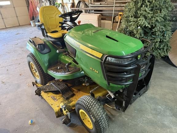 Image of John Deere X734 equipment image 2