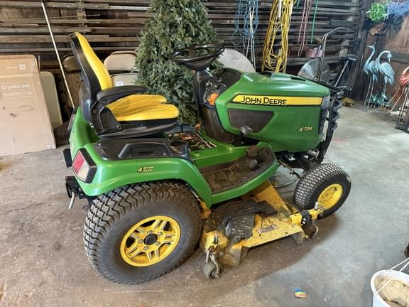 Image of John Deere X734 equipment image 1